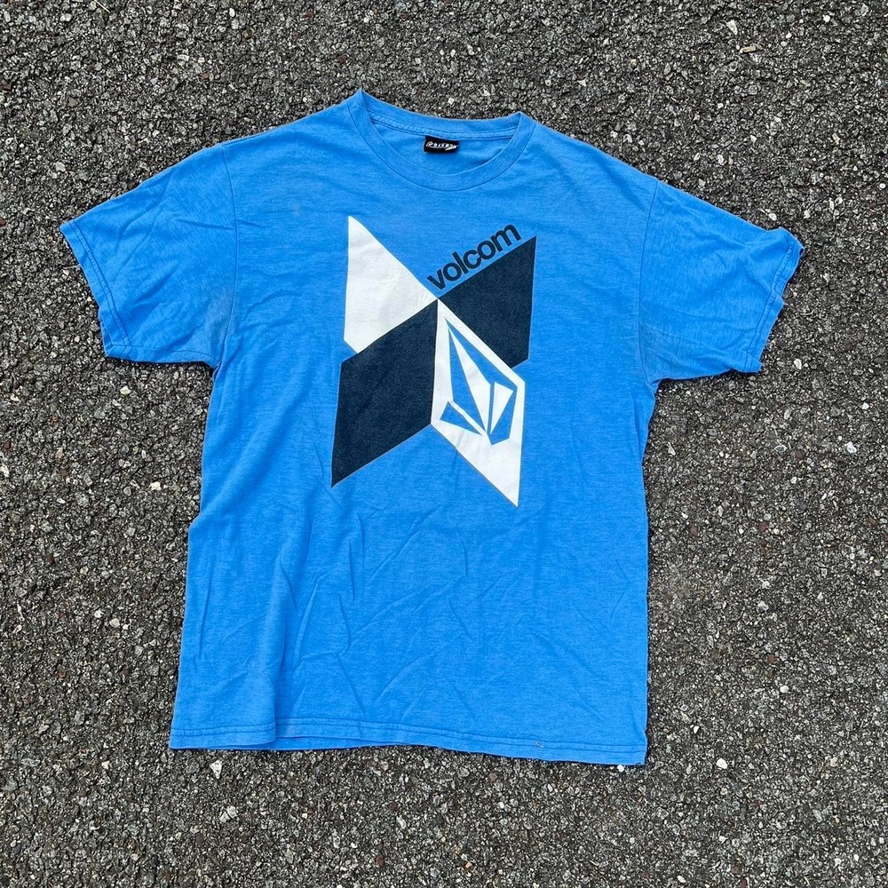 1990s Graphic Volcom Surf Shirt size M
